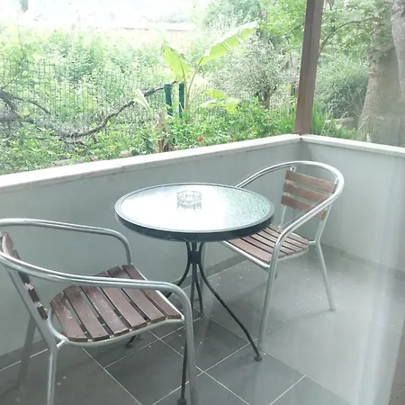 Jasmin מלון דירות 4*